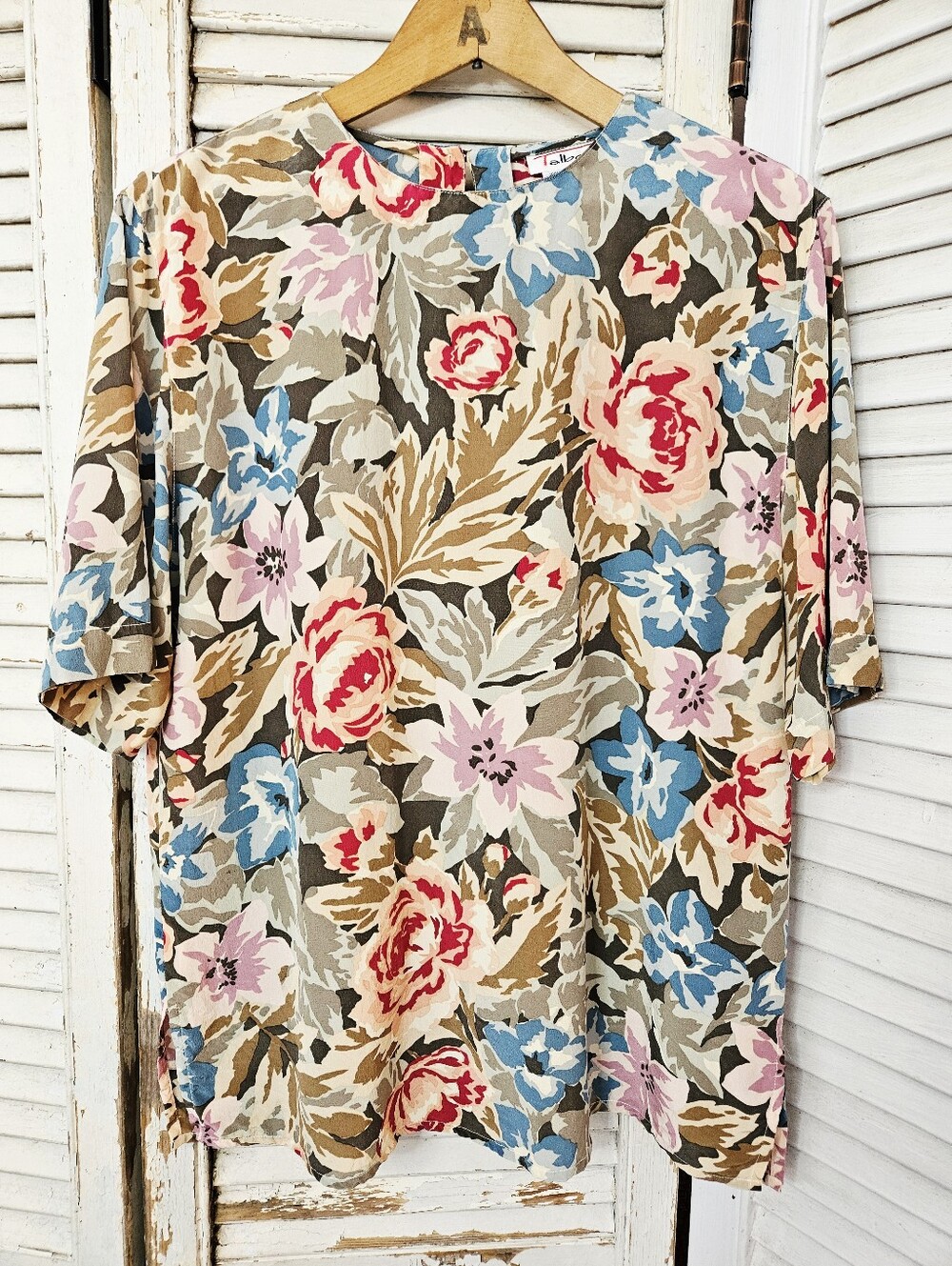 Vintage 90s Talbots 100% Silk Floral Short Sleeved Shell Top Size 6/Small/Medium